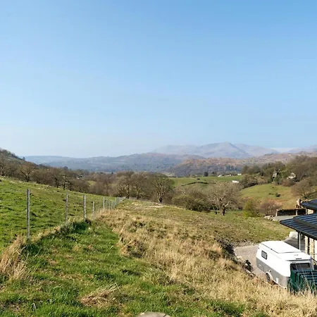 Corner Grove * Ambleside